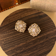 Zehra Studs