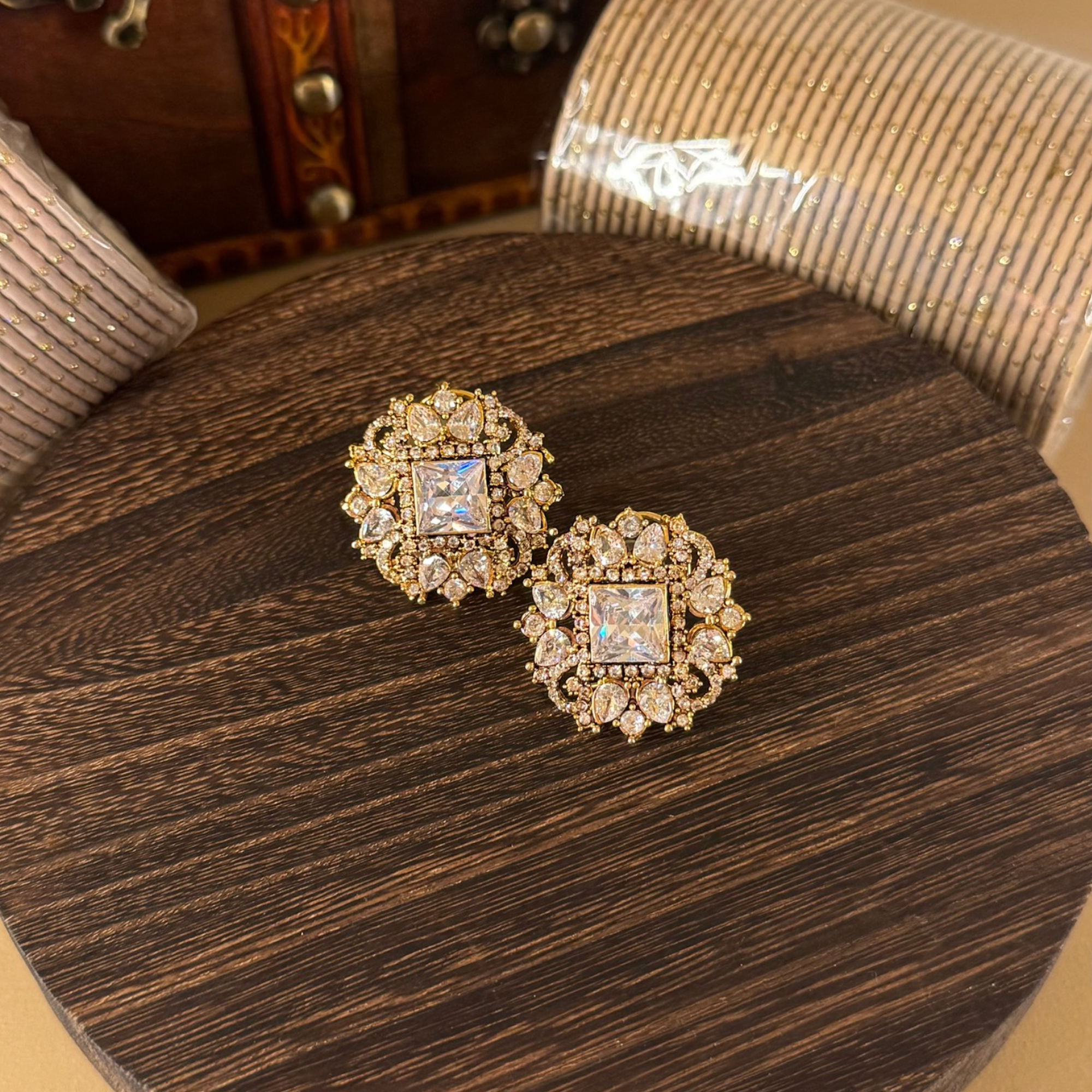 Roshan Studs