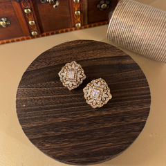 Zehra Studs